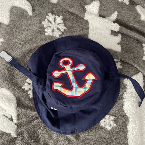 💙2/$25 Toddler reversible bucket hat - Picture 3 of 5